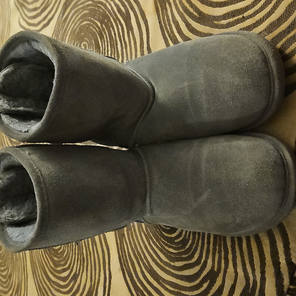Bearpaw Gray Suede Winter Boots